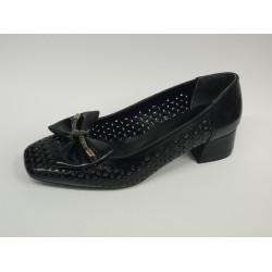 Paris taşlı kurdale detaylı kadın ayakkabı siyah