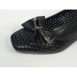 Paris taşlı kurdale detaylı kadın ayakkabı siyah