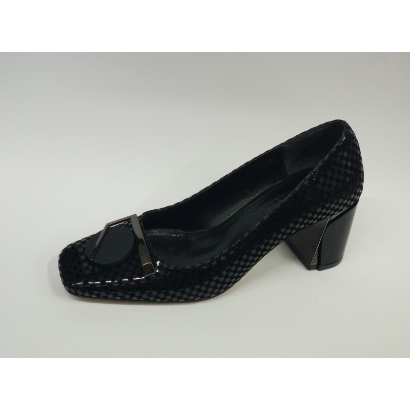 Paris toka detaylı Topuk kısmı gümüş kadın topuklu ayakkabı siyah