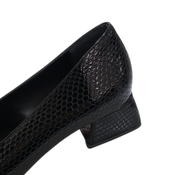 Paris petek görünümlü taş detaylı kadın topuklu ayakkabı siyah