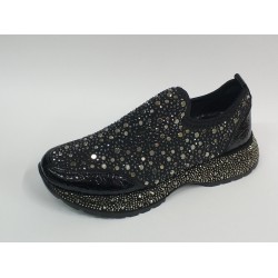 Üzeri taş detaylı streç kumaş mevsimlik kadın ayakkabı siyah