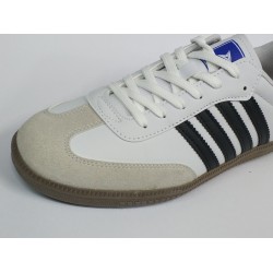 Boulder Ortopedik kadın spor ayakkabı kalp detaylı bej  siyah beyaz