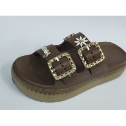 Gökçe çift tokalı kalın taban suya dayanıklı kadın terlik kahve