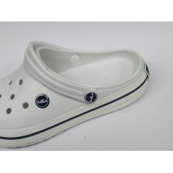 Akınal burnu kapalı suya dayanıklı kadın terlik beyaz