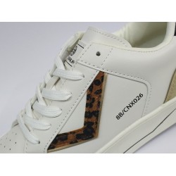 Conpax Ortopedik leopar desenli kadın spor ayakkabı krem