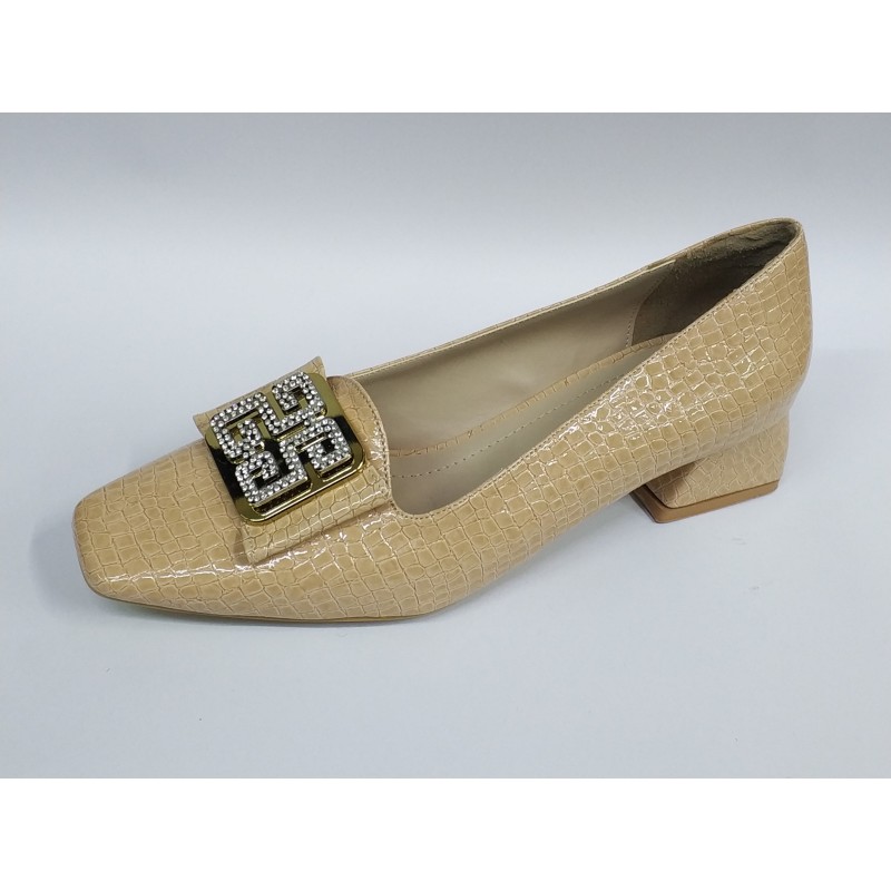 Paris altın toka detaylı kısa topuklu ayakkabı bej