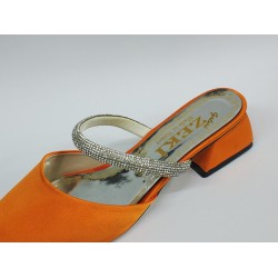 Taş bant detaylı kısa topuk kadın terlik turuncu