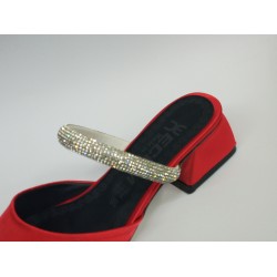 Ecem taş bantlı şeffaf topuk kadın terlik kırmızı