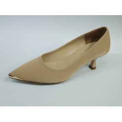 Paris burun ve Topuk kısmı gold detaylı Topuklu ayakkabı bej