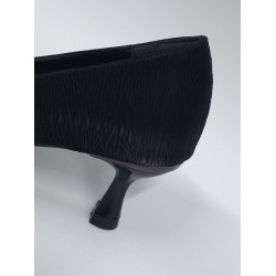 Paris burun ve Topuk kısmı gümüş detaylı Topuklu ayakkabı siyah