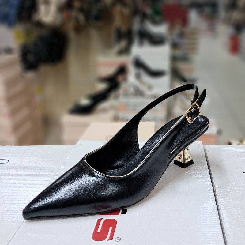 Paris gold detaylı arkası açık kadın topuklu ayakkabı siyah