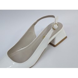 Vespero rugan kısa topuk gold detaylı kadın ayakkabı beyaz