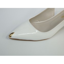 Vespero rugan kısa topuk gold detaylı kadın ayakkabı beyaz