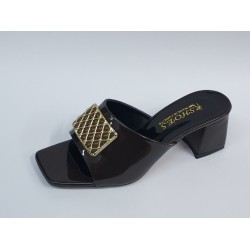 Rugan toka detaylı kalın topuk kadın terlik kahverengi