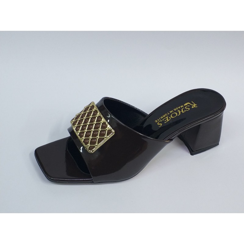 Rugan toka detaylı kalın topuk kadın terlik kahverengi