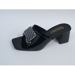 Rugan toka detaylı kalın topuk kadın terlik siyah