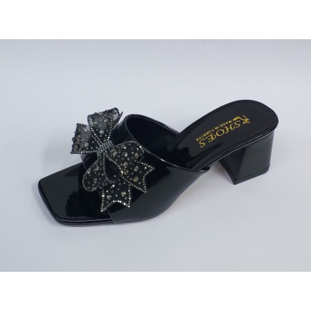 Rugan taş kurdale detaylı kalın topuk terlik siyah