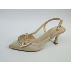 Paris saten kumaş gold toka detaylı Topuklu kadın ayakkabı krem