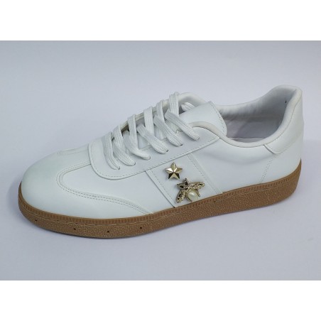 Şanzelize Ortopedik gold toka detaylı Bağcıklı kadın spor ayakkabı beyaz