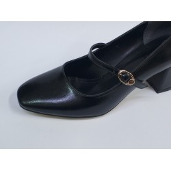 Nehir Ortopedik toka kemer detaylı kadın topuklu ayakkabı siyah