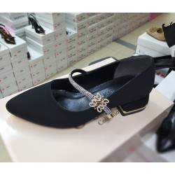 Nehir taş kemer detaylı kısa topuk kadın ayakkabı siyah