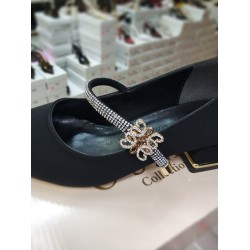 Nehir taş kemer detaylı kısa topuk kadın ayakkabı siyah