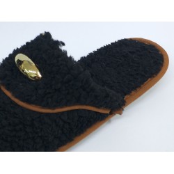 Burnu kapalı yünlü kışlık kadın terlik siyah