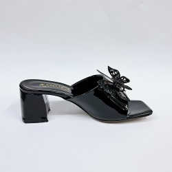 New Collection kelebek detaylı kadın topuklu terlik siyah