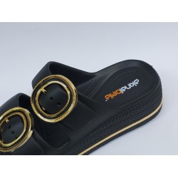 Akınal Bella suya dayanıklı gold toka detaylı kadın terlik siyah