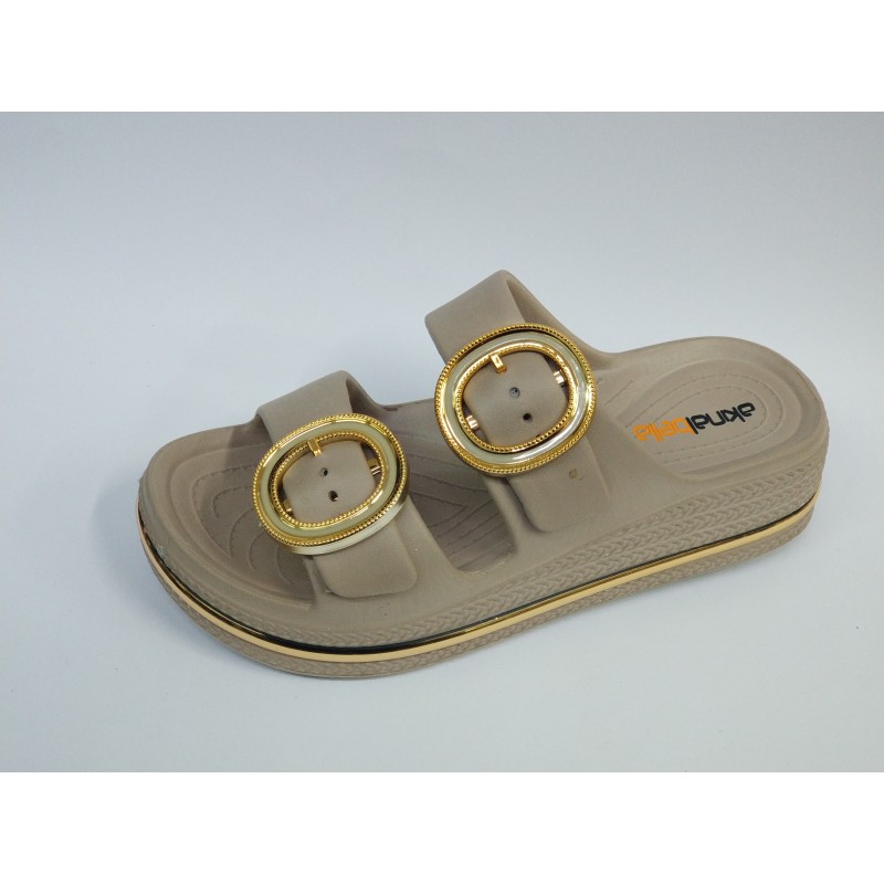 Akınal Bella suya dayanıklı gold toka detaylı kadın terlik bej