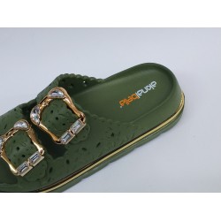 Akınal Bella çift tokalı desenli suya dayanıklı kadın terlik yeşil