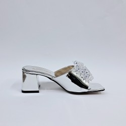 New Collection kurdele detaylı rugan kadın topuklu terlik gümüş