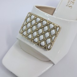 New Collection toka detaylı rugan kadın topuklu terlik beyaz