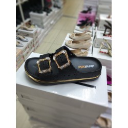 Akınal Bella çift tokalı desenli suya dayanıklı kadın terlik siyah