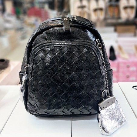 ÇÇS hasır örgü desenli parlak kumaş kadın sırt çantası siyah