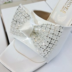 New Collection fiyonklu kadın topuklu terlik beyaz