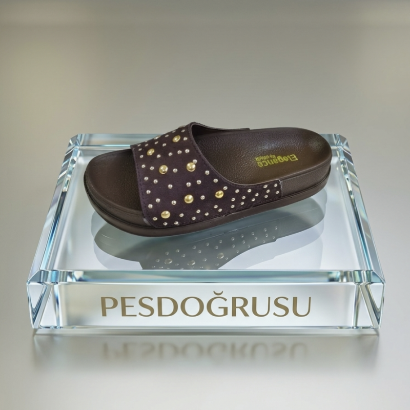 Elegance ortopedik zımbalı kadın terlik kahverengi