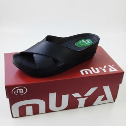 Muya Active ortopedik kadın çapraz terlik siyah
