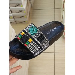 Witta renkli boncuklu terlik siyah
